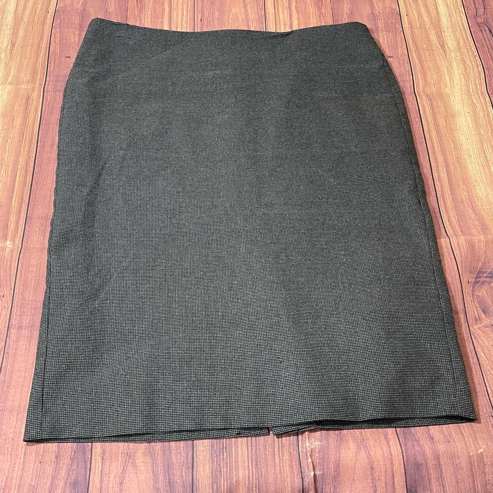 Chic Sleek Boss Babe Lord & Taylor Pencil Skirt